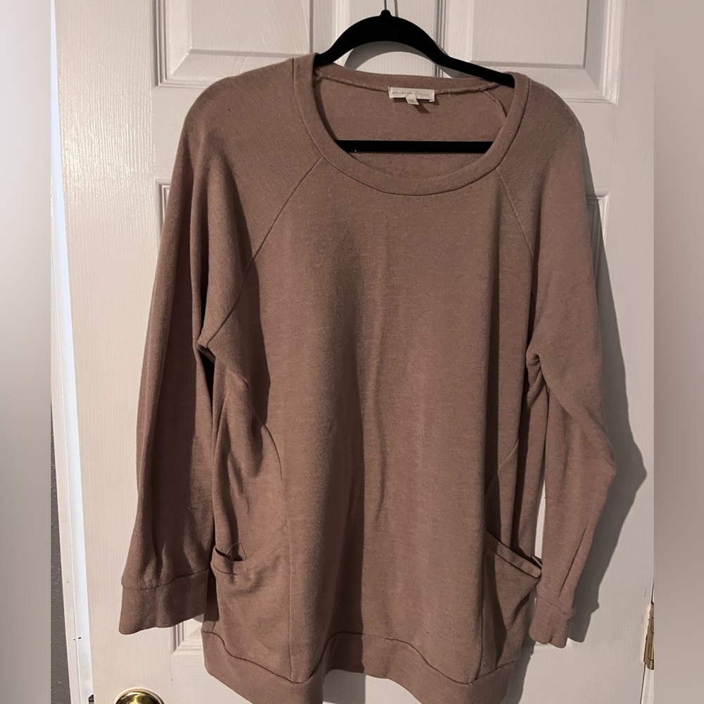 3x sweater with pockets